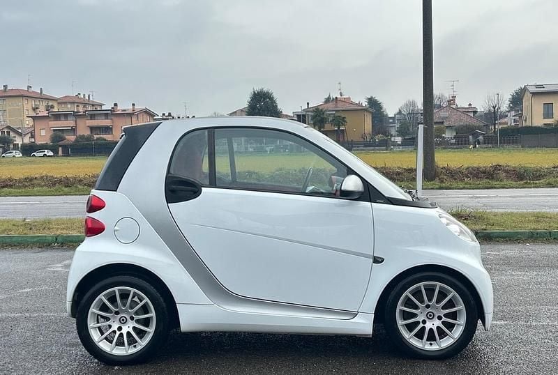 Usata Smart ForTwo Coupé Pure 71 CV (52 kW) 2011 Bianco Coupé