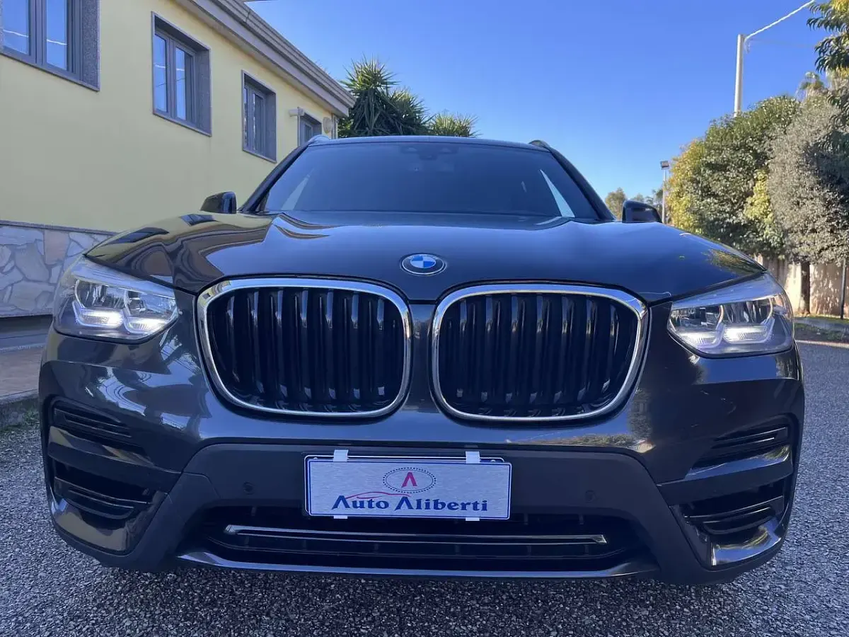 Begagnad BMW X3 Advantage 150 HK (110 kW) 2021 Grå SUV