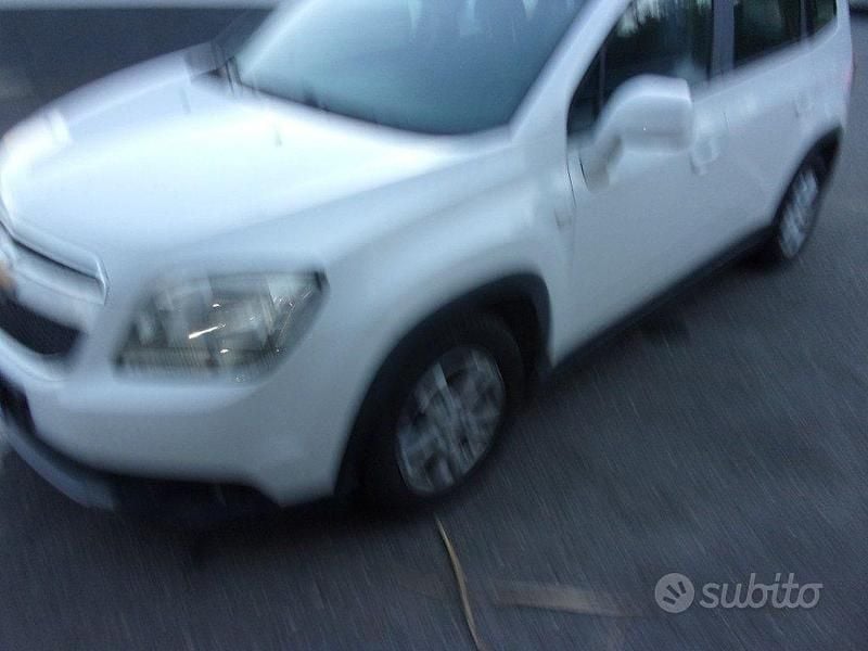 Usata Chevrolet Orlando LT 130 CV (95 kW) 2012 Bianco Monovolume