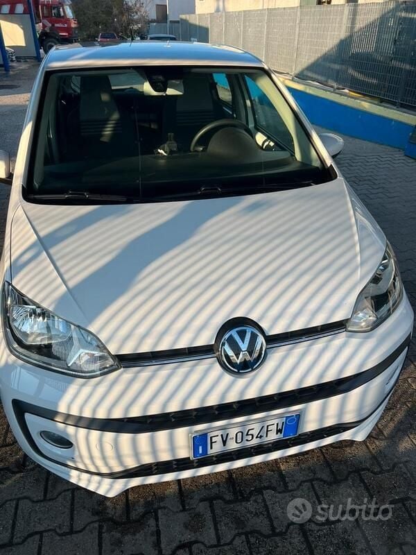 Usata VW up! Highline 68 CV (50 kW) 2019 Bianco Utilitaria