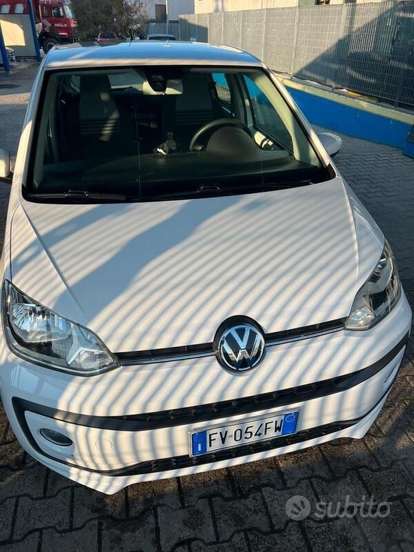 Bianco Usata 2019 VW up! Highline Due volumi | 8500 € (Buon prezzo) - Immagine 1/4