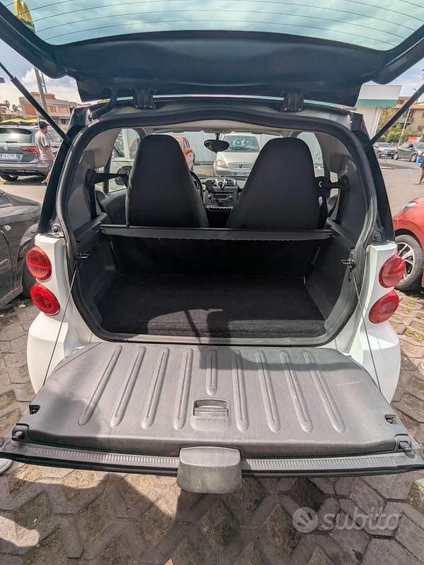 Usata Smart ForTwo Coupé 61 CV (44 kW) 2009 Bianco Coupé