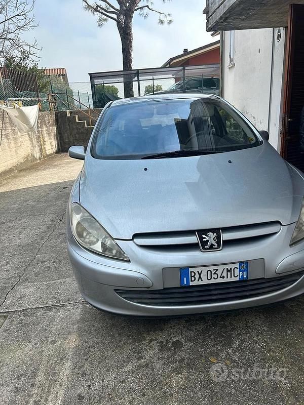 Usata Peugeot 307 109 CV (80 kW) 2001 Grigio Utilitaria