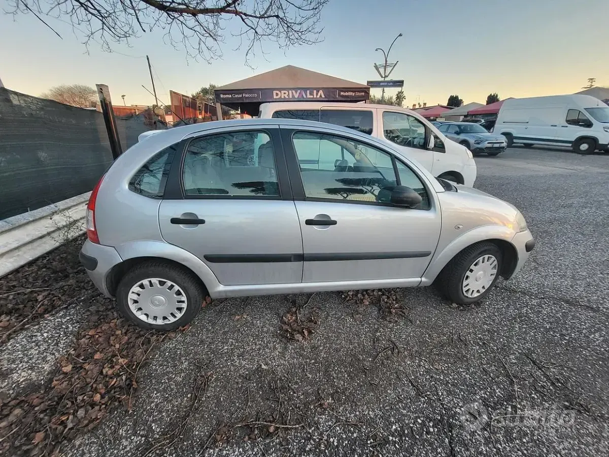 Używany Citroën C3 Exclusive 68 KM (50 kW) 2007 Szary Sedan/Limuzyna