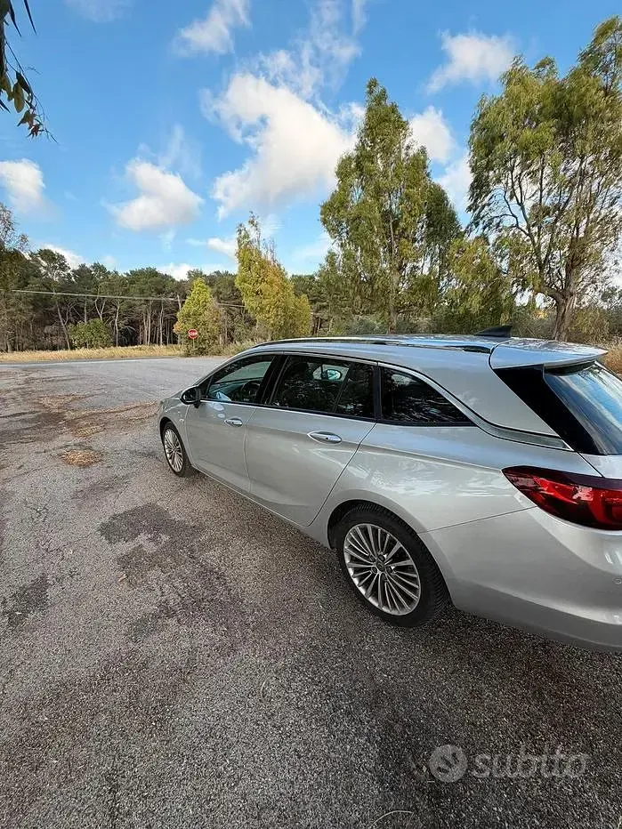 Käytetty Opel Astra Sport 110 HP (80 kW) 2016 Hopea Farmari