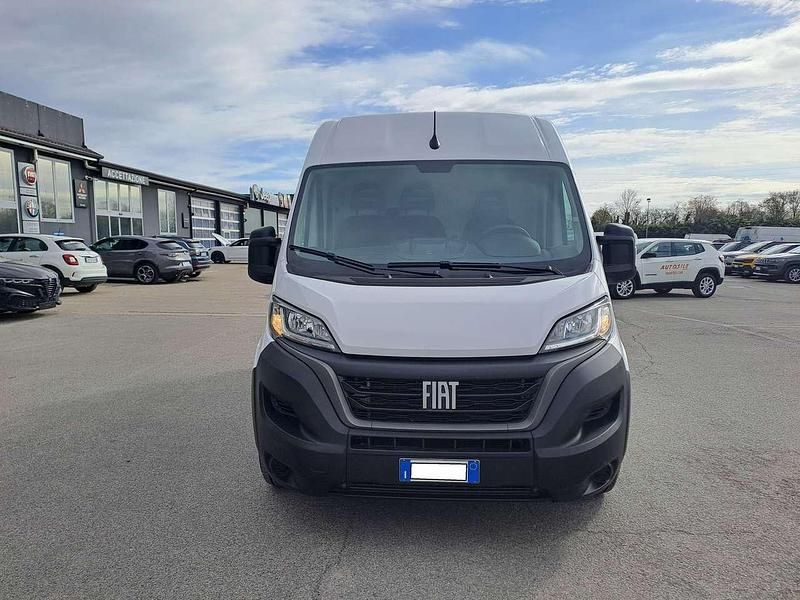 Usata Fiat Ducato 120 CV (88 kW) 2023 Bianco Furgone