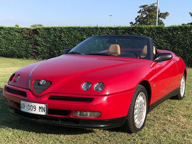 Rosso Usata 1997 Alfa Romeo Spider Cabrio | 15.000 € (Molto cara) - Immagine 1/4