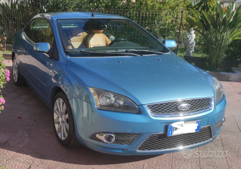 Usata Ford Focus Cabriolet 136 CV (100 kW) 2007 Blu Cabrio