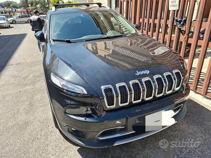 Usata Jeep Cherokee Limited 140 CV (102 kW) 2016 Nero SUV