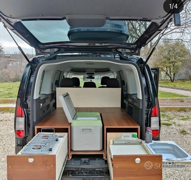 Usata Ford Tourneo 2022 Nero Monovolume