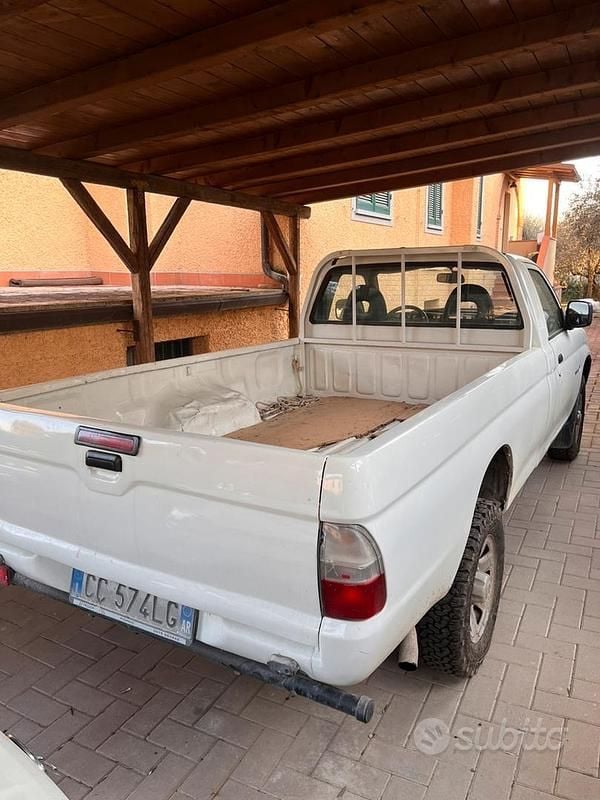 Usata Mitsubishi L200 116 CV (85 kW) 2002 Pick-up