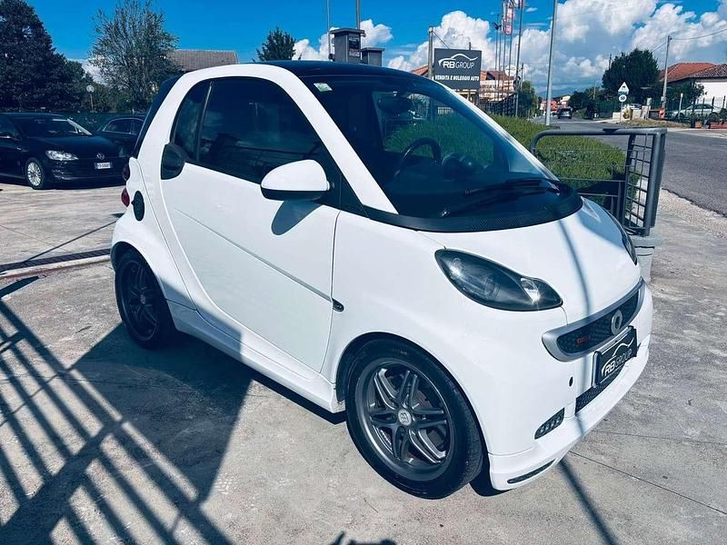 Usata Smart ForTwo Coupé Brabus 102 CV (75 kW) 2013 Bianco Utilitaria