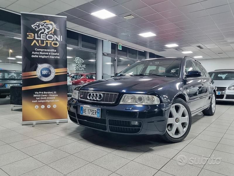 Usata Audi S4 Ambiente 265 CV (194 kW) 1999 Blu Station wagon