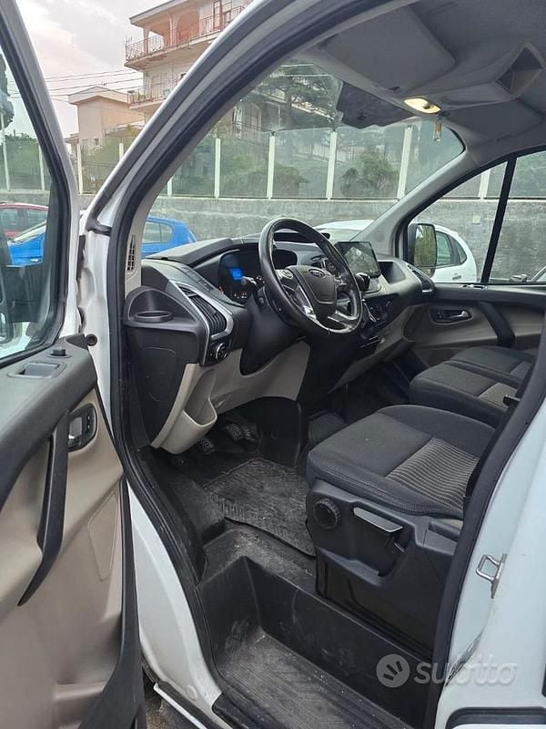 Occasion Ford Transit Custom Titanium 131 ch (96 kW) 2016 Blanc Berline