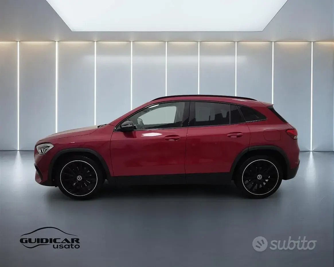 Usata Mercedes GLA200 Premium 150 CV (110 kW) 2023 Rosso SUV