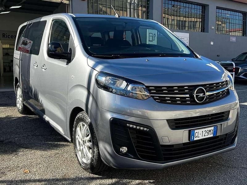 Usata Opel Vivaro 144 CV (105 kW) 2023 Grigio Monovolume