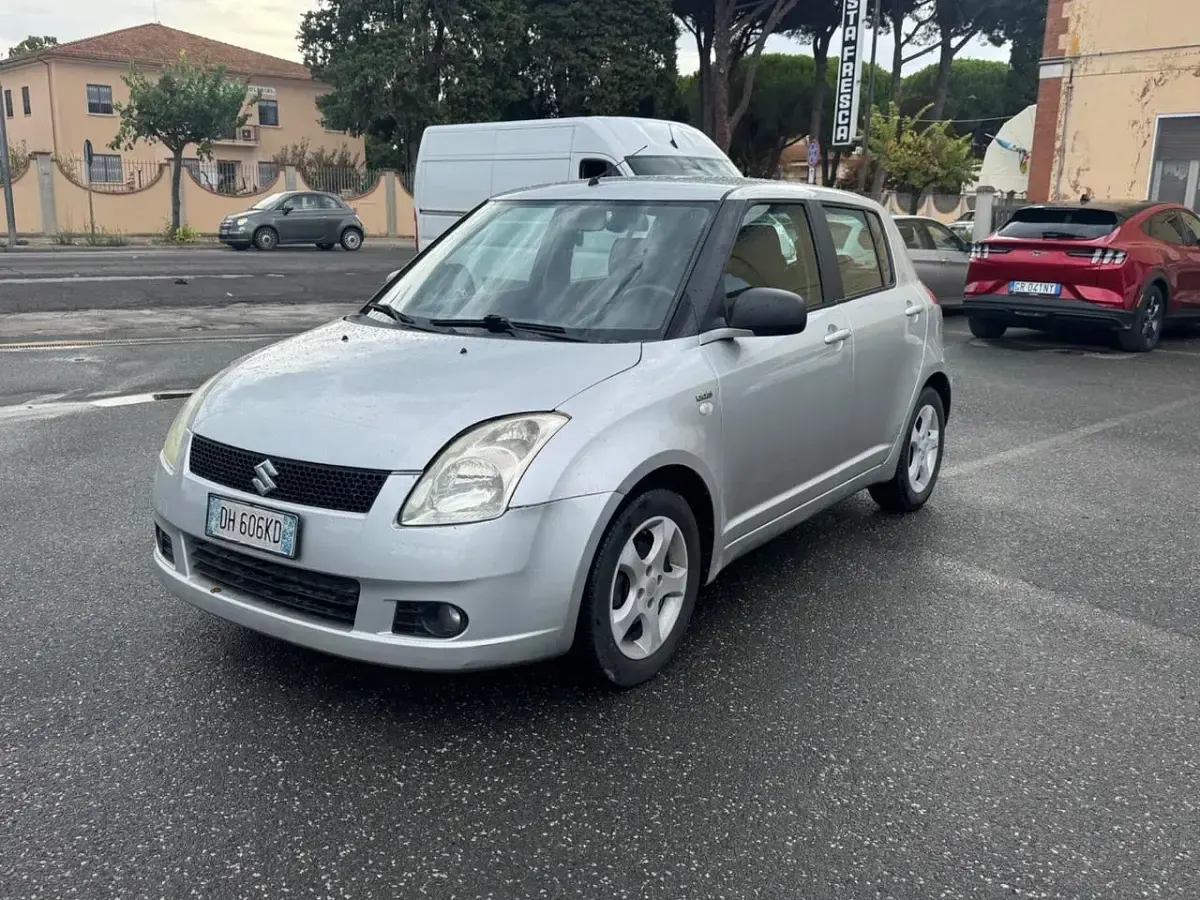 Usata Suzuki Swift GL 69 CV (50 kW) 2008 Grigio Utilitaria
