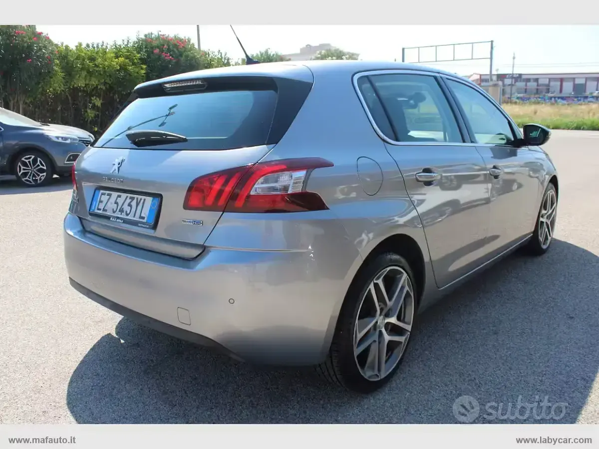 Usata Peugeot 308 GT-line 120 CV (88 kW) 2015 Grigio Berlina