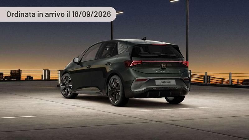 Usata Cupra Born VZ 88 kW (121 CV) 2024 Argento Utilitaria