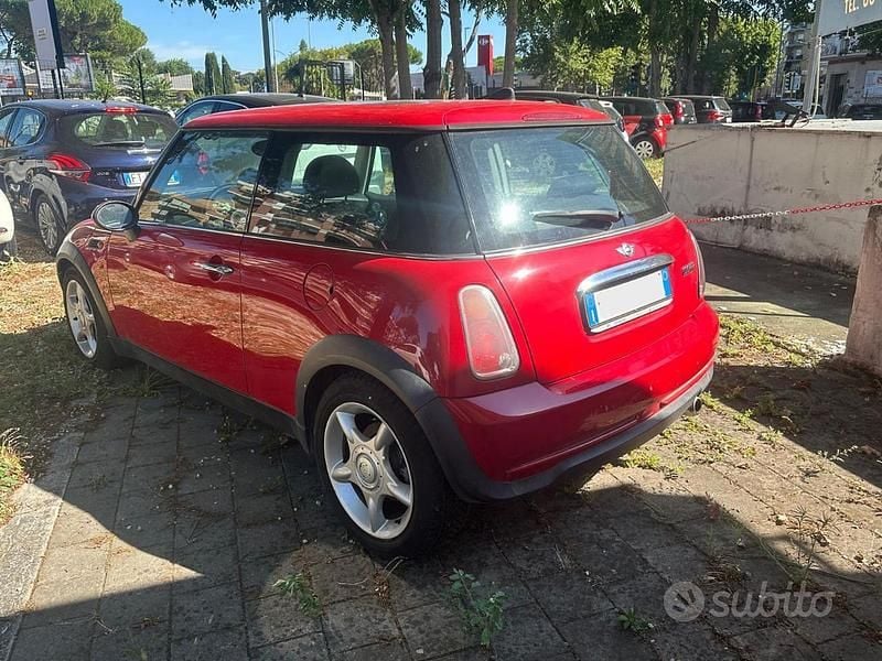 Usata Mini Cooper 116 CV (85 kW) 2005 Rosso Utilitaria