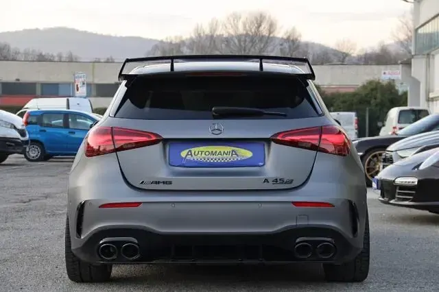 Begagnad Mercedes A45 AMG Premium Plus 420 HK (308 kW) 2024 Grå Sedan