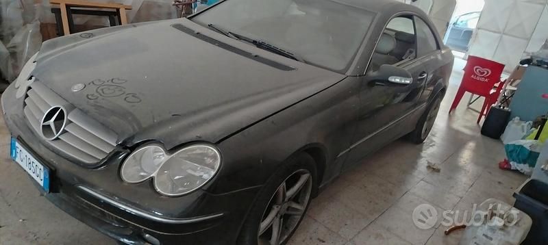Usata Mercedes CLK270 2003 Nero Coupé