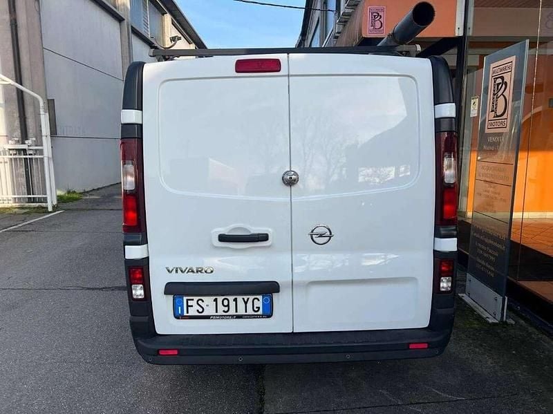 Usata Opel Vivaro Edition 120 CV (88 kW) 2019 Bianco Monovolume