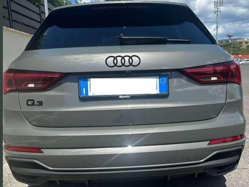 Usata Audi Q3 S-Line 150 CV (110 kW) 2024 Grigio SUV