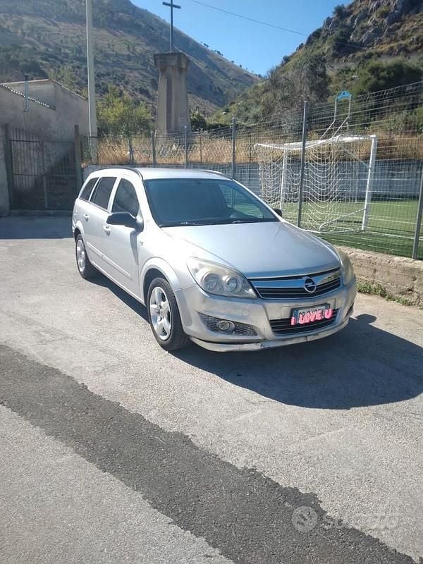 Usata Opel Astra 60 CV (44 kW) 2008 Grigio Station wagon