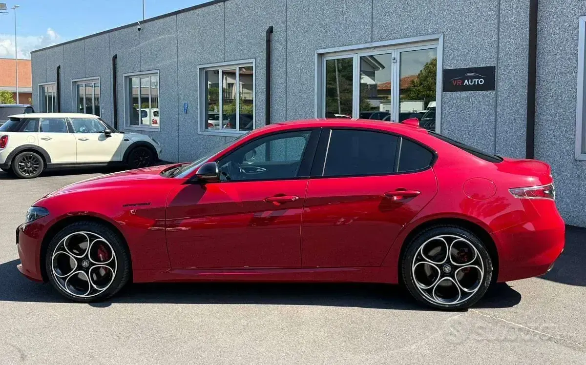 Gebraucht Alfa Romeo Giulia Competizione 280 PS (205 kW) 2023 Rot Limousine