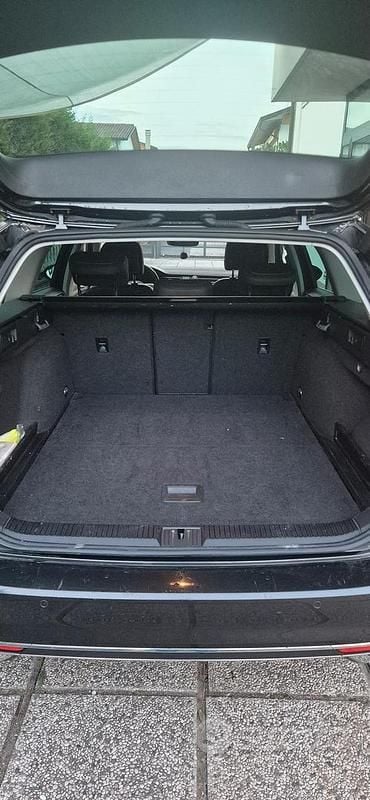 Usata VW Passat Executive 150 CV (110 kW) 2020 Grigio Station wagon