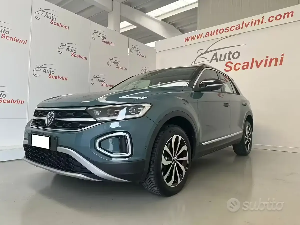 Usata VW T-Roc Advance 150 CV (110 kW) 2022 Grigio SUV