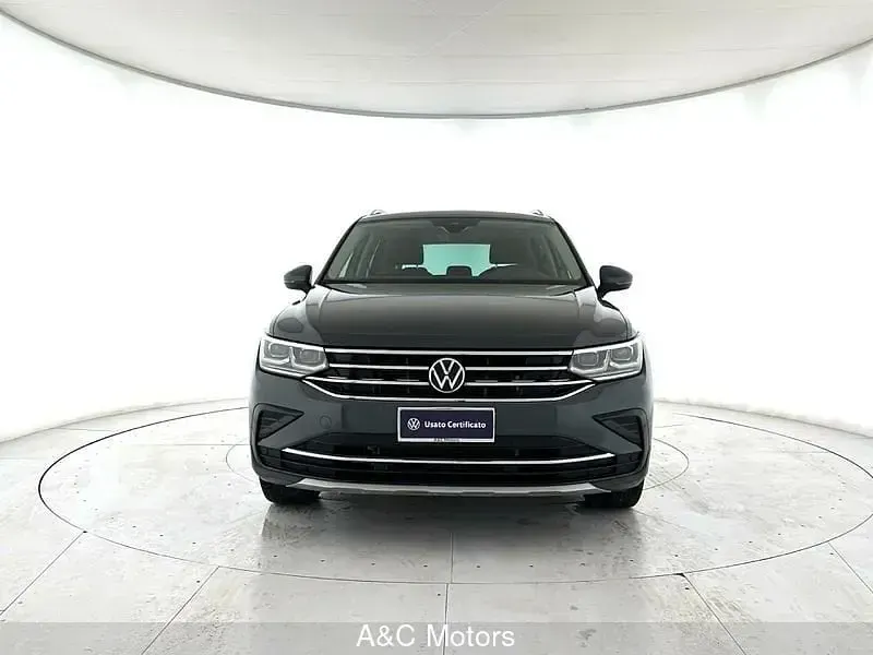 Usata VW Tiguan Elegance 150 CV (110 kW) 2023 Grigio SUV