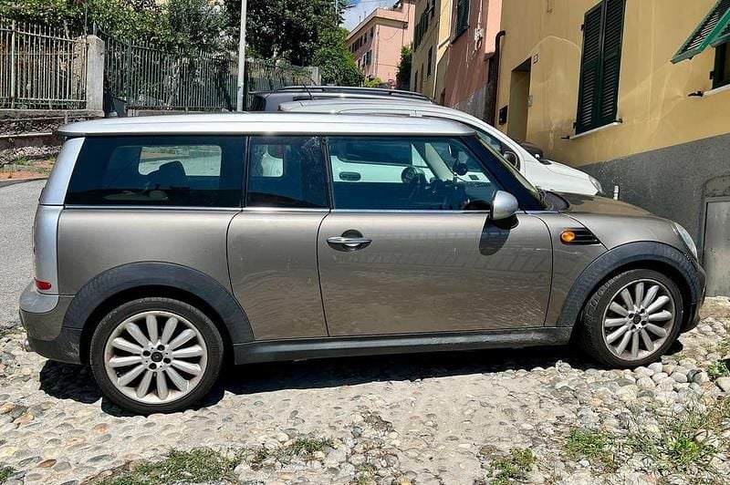 Grigio Usata 2012 Mini Cooper Clubman Station wagon | 6900 € (Buon prezzo) - Immagine 1/4
