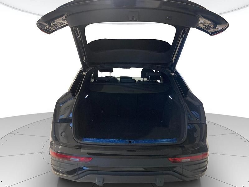 Usata Audi Q5 Sportback S-line plus 204 CV (150 kW) 2023 Nero SUV