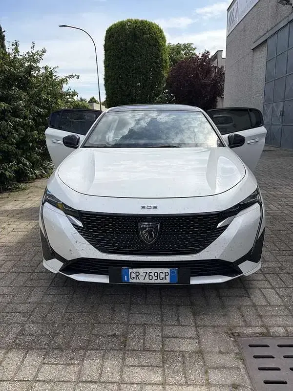 Usata Peugeot 308 GT 131 CV (96 kW) 2023 Bianco Berlina