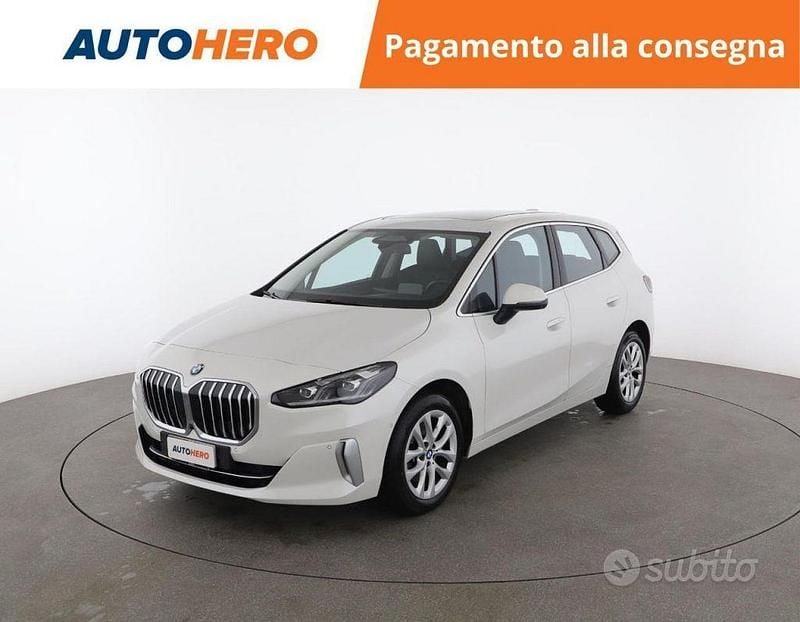 Bianco Usata 2022 BMW 218 Luxury Line Monovolume | 23.799 € - Immagine 1/2