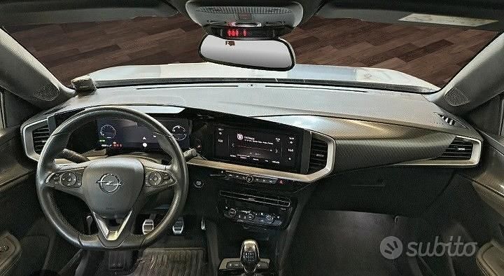 Usata Opel Mokka Edition 101 CV (74 kW) 2021 Verde SUV