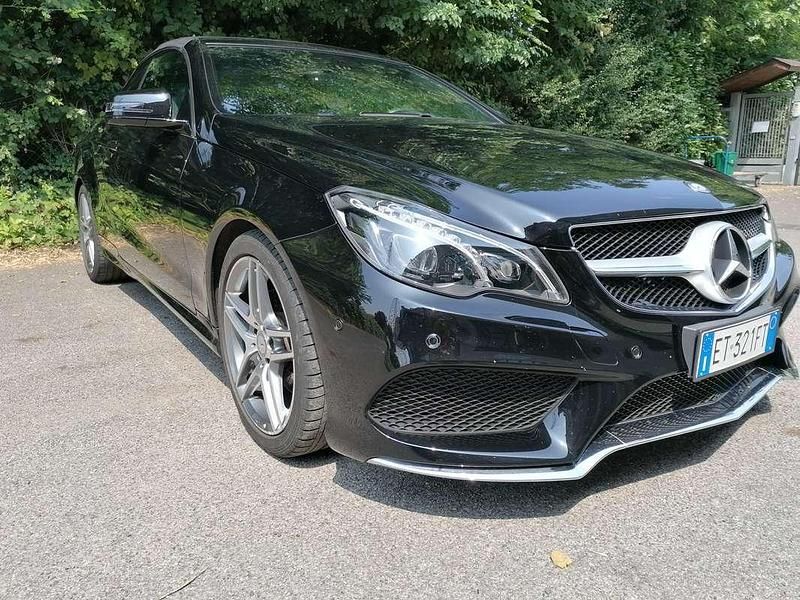 Usata Mercedes E200 184 CV (135 kW) 2013 Nero Cabrio