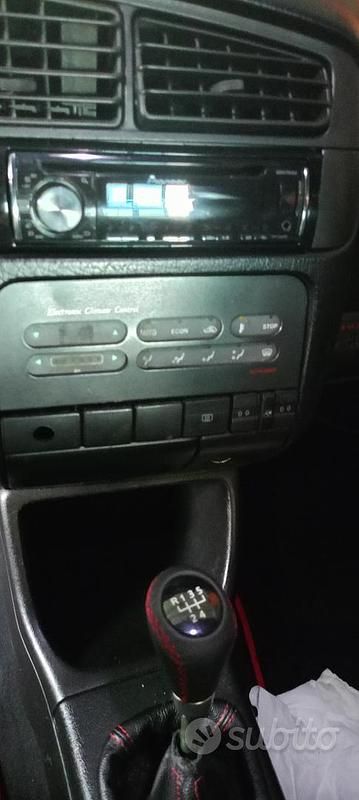 Usata 1993 VW Golf III GTI Due volumi | 6800 € - Immagine 1/4