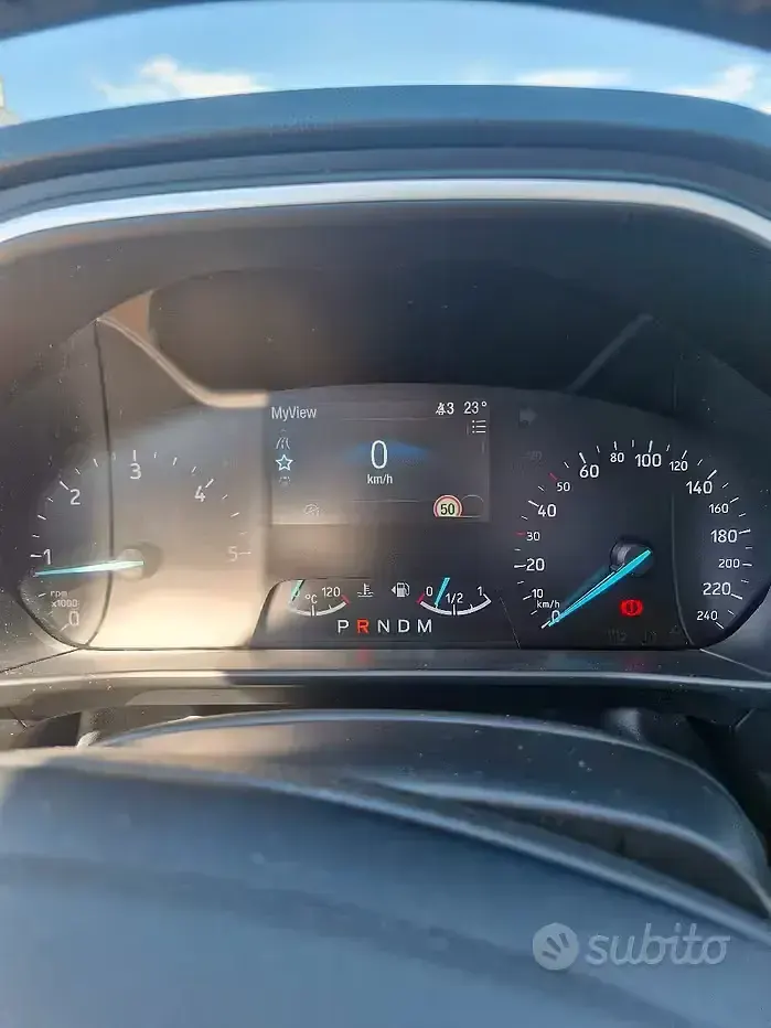 Usata Ford Focus 150 CV (110 kW) 2019 Grigio Station wagon