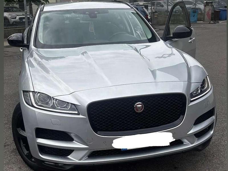 Usata Jaguar F-Pace 190 CV (139 kW) 2016 Argento SUV