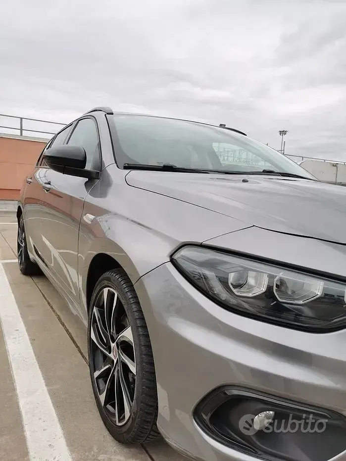 Occasion Fiat Tipo S 120 ch (88 kW) 2018 Gris Break