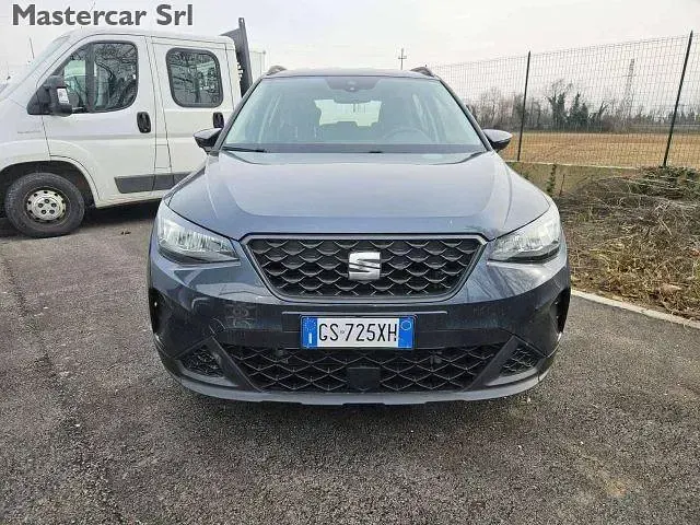 Usata Seat Arona 95 CV (69 kW) 2024 Argento SUV