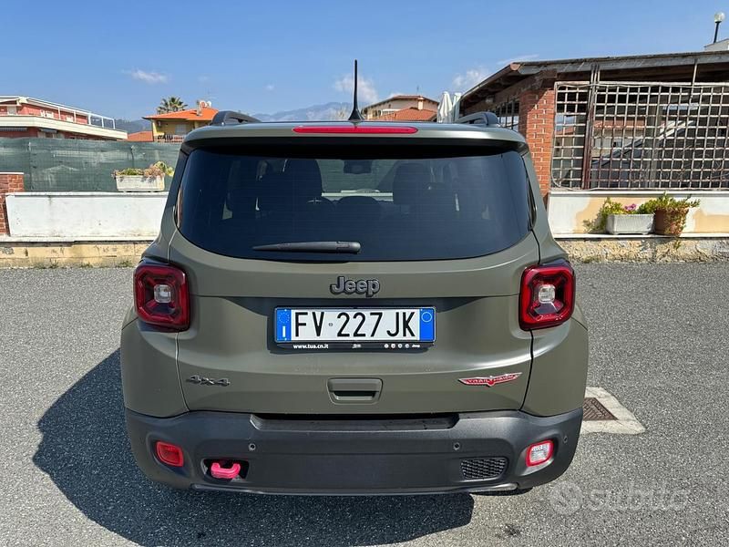 Usata Jeep Renegade Trailhawk 170 CV (125 kW) 2019 Verde SUV