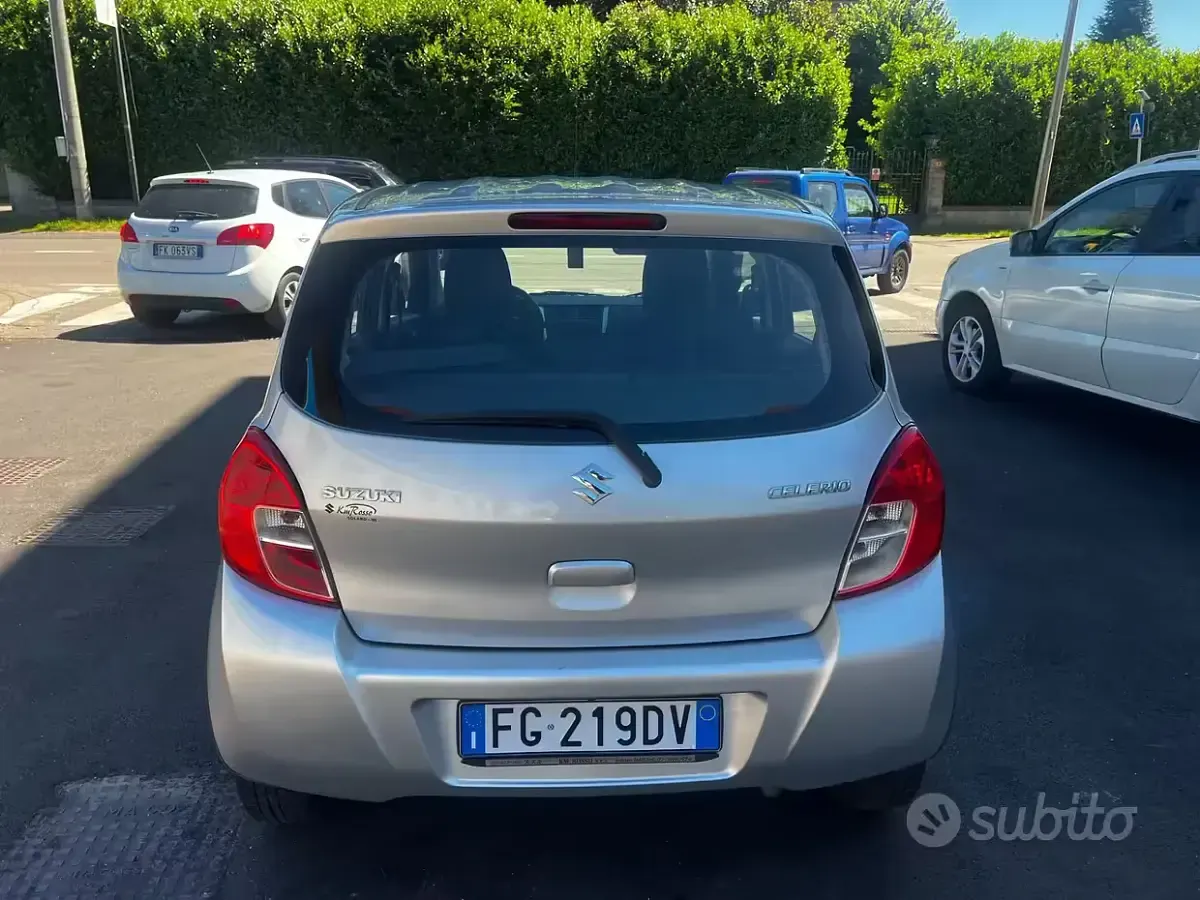 Usata Suzuki Celerio Style 68 CV (50 kW) 2016 Grigio Utilitaria