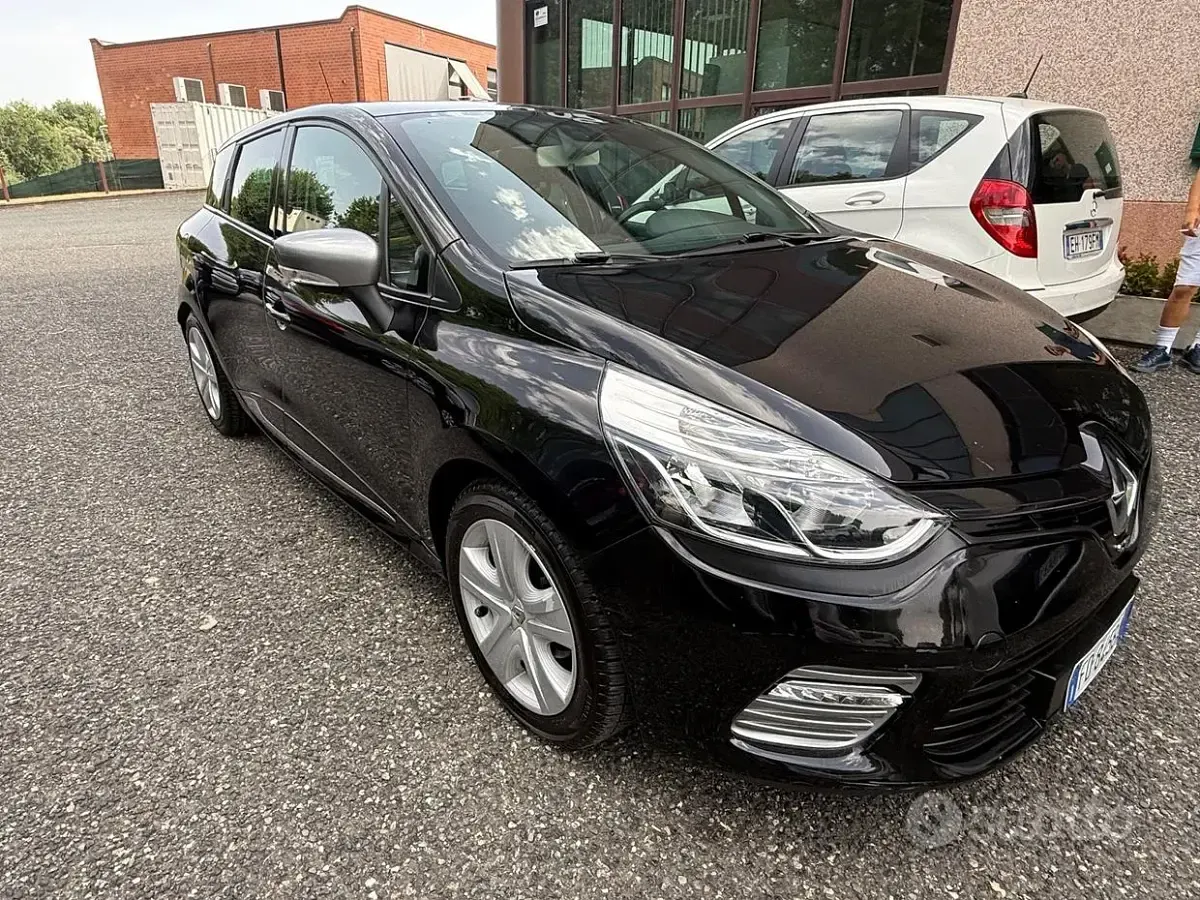 Usata Renault Clio GT 118 CV (86 kW) 2016 Nero Station wagon