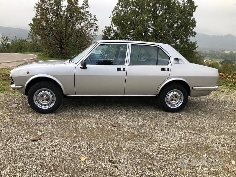 Usata Alfa Romeo Alfetta 109 CV (80 kW) 1980 Other Berlina