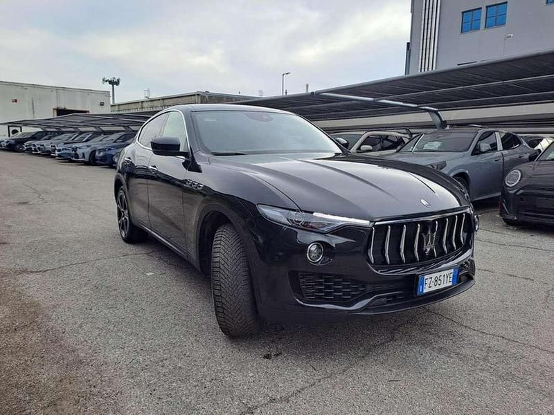 Usata Maserati Levante GranLusso 250 CV (183 kW) 2020 Nero SUV