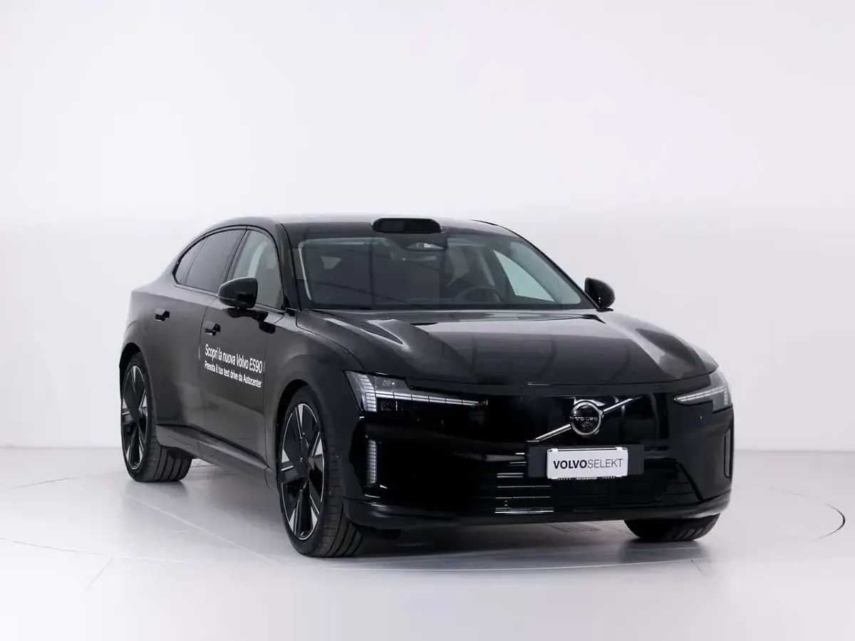 Usata Volvo ES90 Ultra 180 kW (245 CV) 2026 Nero Berlina
